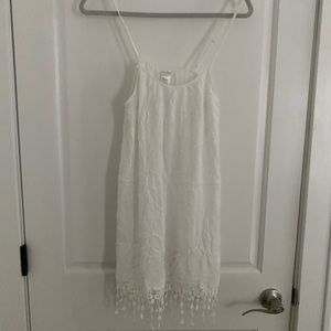L space White Tank Top